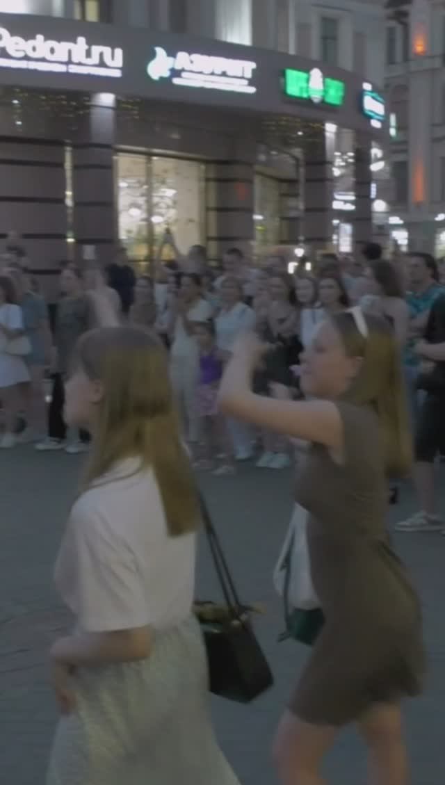Концерт на главной улице Казани 🎸 смотреть онлайн
