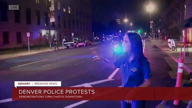 People break windows, start fires in downtown Denver Saturday night; 8 arrested смотреть онлайн