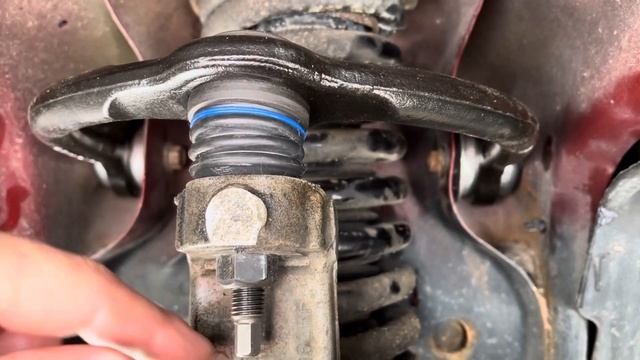 2008 Jeep Commander or Cherokee 10min easy upper control Replacement with tire on!!! смотреть онлайн