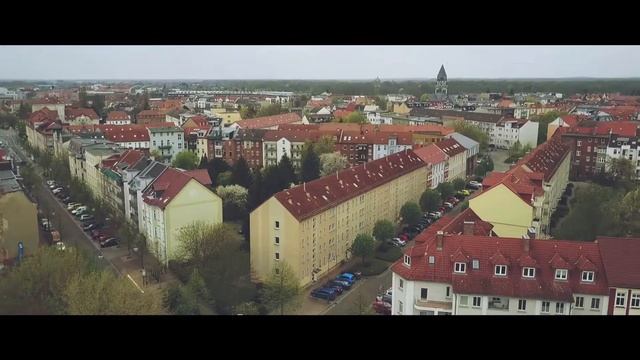 I FLY MY DRONE OUT FROM MY ROOM'S WINDOW! смотреть онлайн