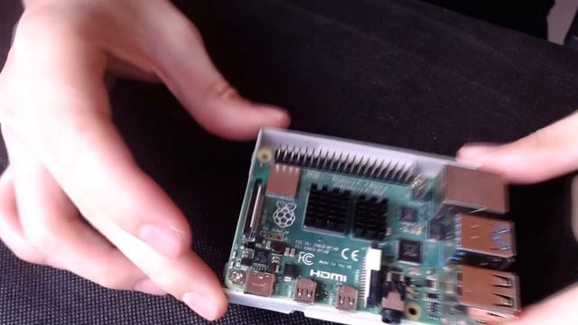 DIN Rail Case for Raspberry Pi 4 Model B Installation Guide смотреть онлайн