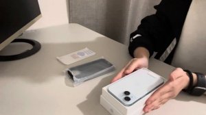 iPhone 15 blue unboxing