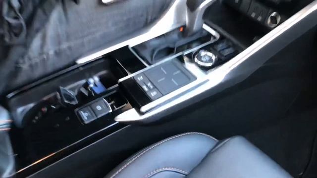 Что выбрать: Toyota C-HR или Mitsubishi Eclipse Cross смотреть онлайн