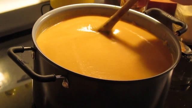 Creamy Pumpkin Soup & Cheddar Apple Grilled Cheese смотреть онлайн