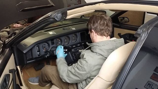 New steering wheel - removing the airbag смотреть онлайн