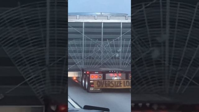 Oversized Load #truckerslife смотреть онлайн