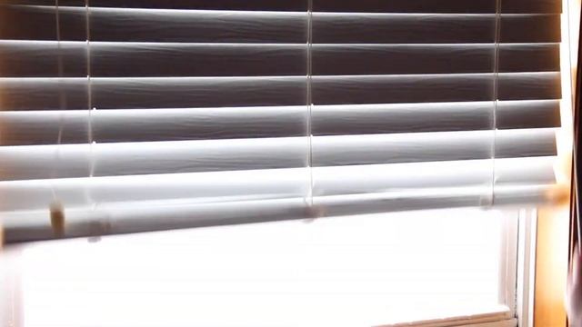 Comparing window coverings in cold weather смотреть онлайн