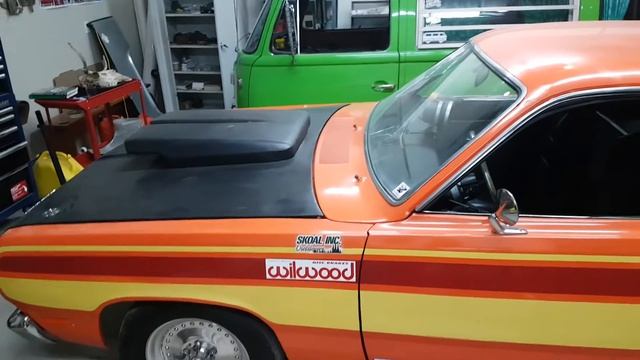 1970 Plymouth Duster смотреть онлайн