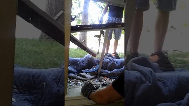 Simonton Vinyl Windows Replace Old "Steel Buck" Windows in Denver Apartment Building Video смотреть онлайн