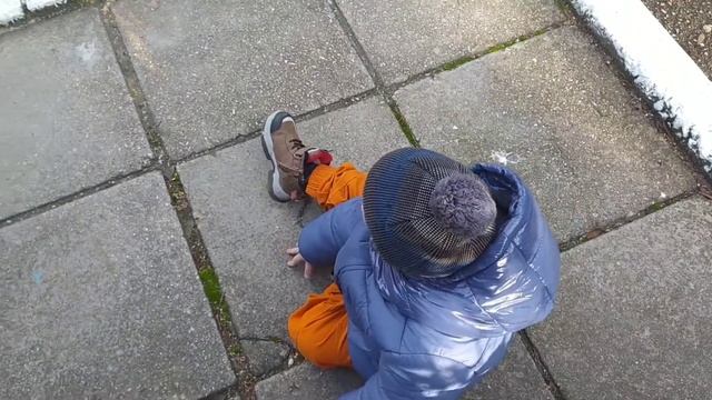 детский сад/пришли на прогулку смотреть онлайн