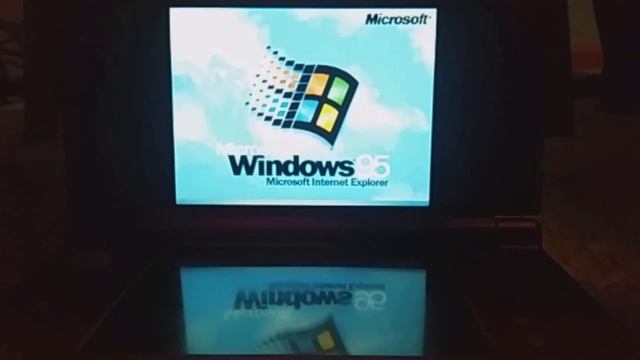 Windows 95 RUNS ON NINTENDO 3DS смотреть онлайн
