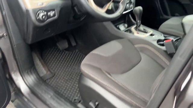 2016 Jeep Cherokee Latitude Indiana Bloomington, Martinsville, Columbus, Bedford, Indianapolis смотреть онлайн
