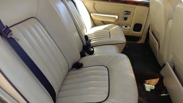 Rolls Royce Silver Spirit VENDIDO смотреть онлайн