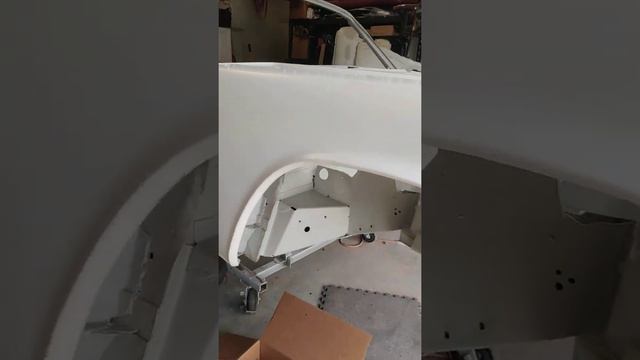 A bare bones 1964 Lincoln Continental Convertible. смотреть онлайн