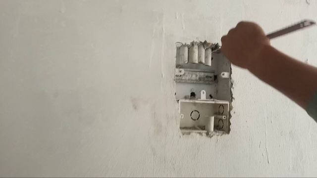 How to clean concealed fan and DP Box // Electric House Wiring смотреть онлайн