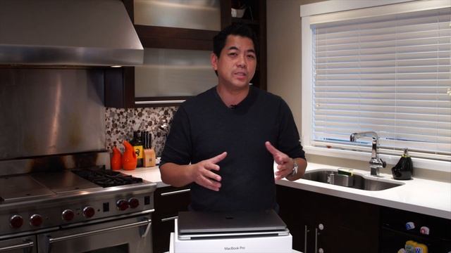 15" Apple Retina MacBook Pro w/TouchBar Long Term Review - Is it worth $4000? смотреть онлайн