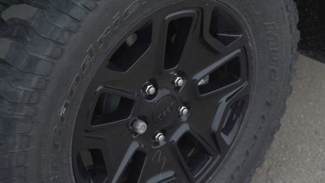 2015 Jeep Wrangler Unlimited Willys Edition | Crosstown Auto Centre смотреть онлайн