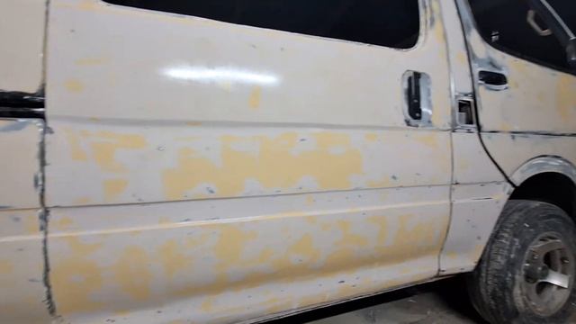 car bus 🚎 repair , الميكروباص الابيض فمرحلة بعد الصنفرة смотреть онлайн