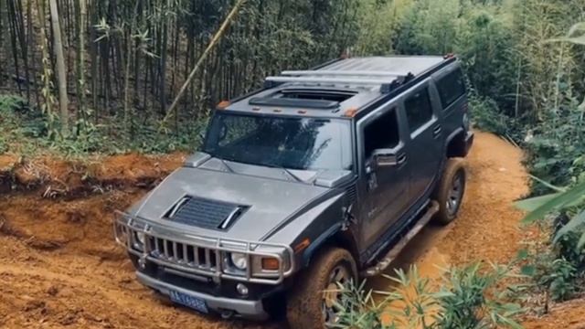 Hummer H2 смотреть онлайн