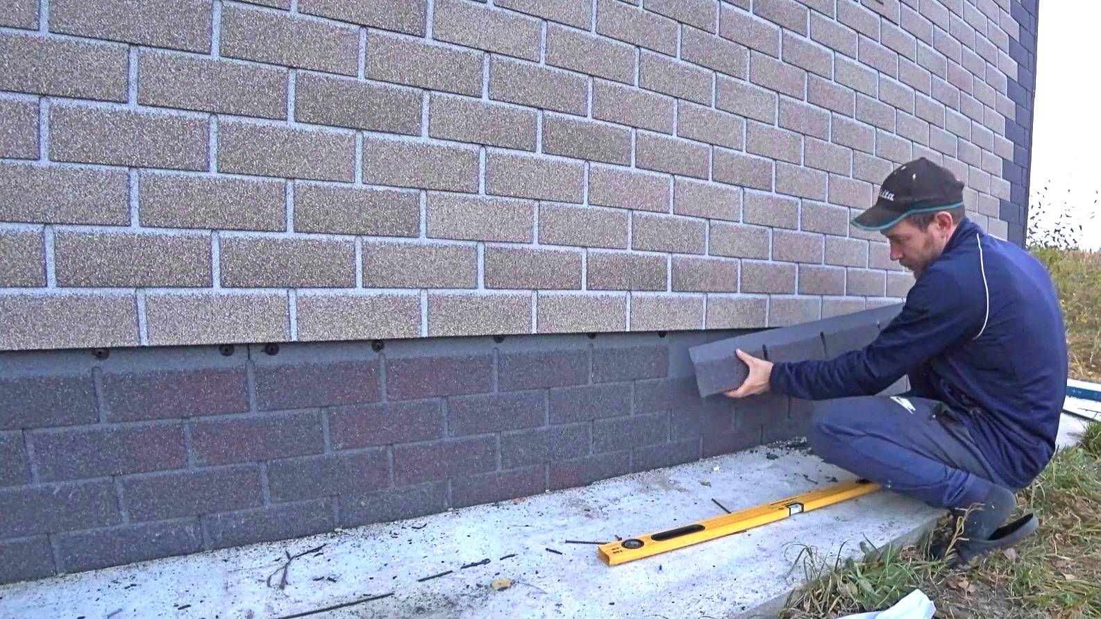 ОБШИЛИ ФУНДАМЕНТ ТАК ЧТО НАРАДОВАТЬСЯ НЕ МОЖЕМ! Подарки от подписчика. Жизнь в деревне смотреть онлайн