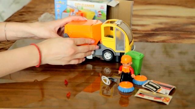 Assemble Lego City Cleaner смотреть онлайн