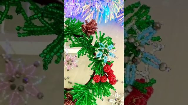 Рождественский венок из бисера смотреть онлайн