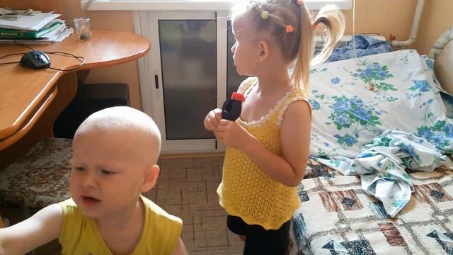 поём песню Цып-цып мои цыплятки:)/I Sing A Song Cheep-cheep My Chickens :)