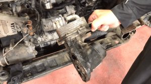 Течь масляного охладителя на Фрилендер 2. Чем это опасно.