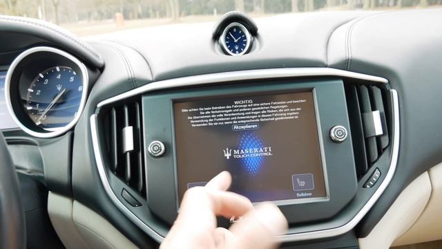 Probefahrt mit einem Maserati Ghibli S Q4 - Mischa Filé testet das italienische Sportcoupé смотреть онлайн