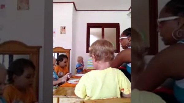 Обед в детском саду ч. 1