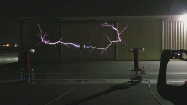 Tesla coil music