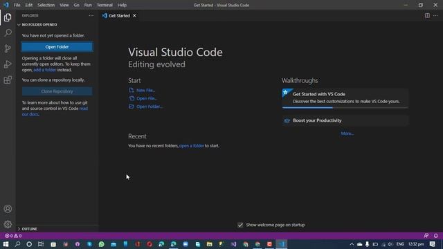 Install and Use Visual Studio Code on Windows 10 (VS Code) with LIVE SERVER in one Video смотреть онлайн