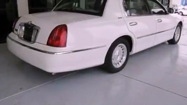 1999 Lincoln Town Car Moulton AL смотреть онлайн