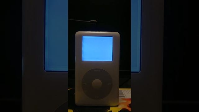 bad apple on the monochrome ipod 4th gen смотреть онлайн