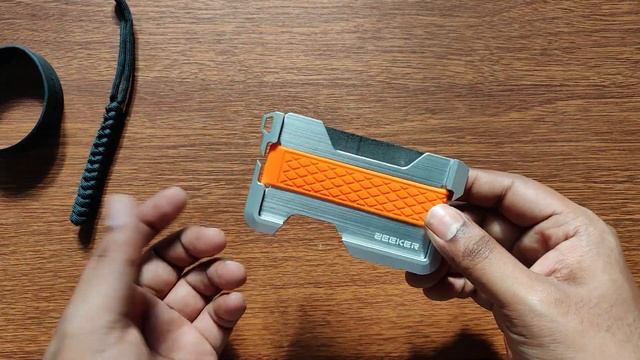 An Alternative To RIDGE Wallet - Zeeker Metal Wallet For Your Credit Cards