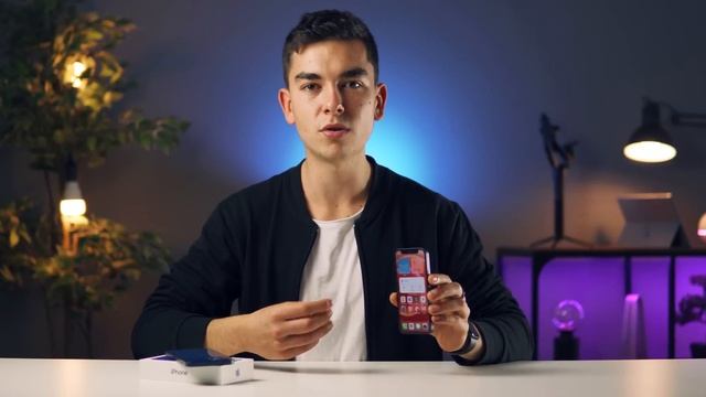 iPhone 12 Mini: Nejlepší malý telefon? (Recenze) смотреть онлайн