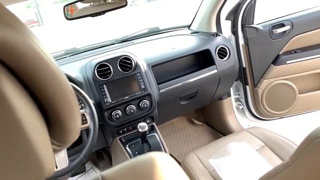 2012 Jeep Compass FWD Limited смотреть онлайн