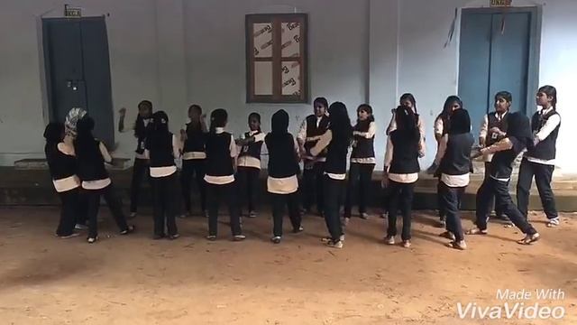 Hello English - Listen up Now - Action song By Kallamala UP School Students... смотреть онлайн