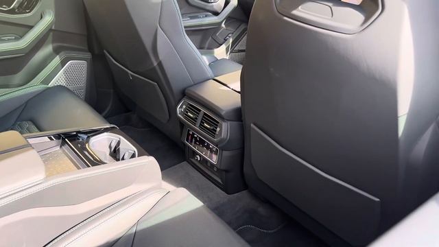 2023 Lamborghini Urus S V8 BiTurbo смотреть онлайн