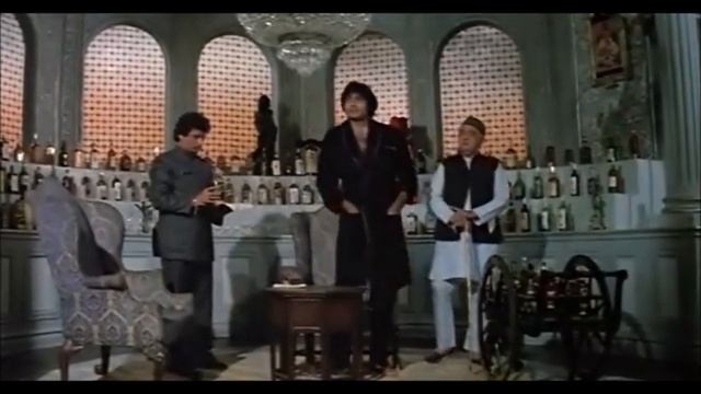 Sharaabi scene - another classic scene смотреть онлайн