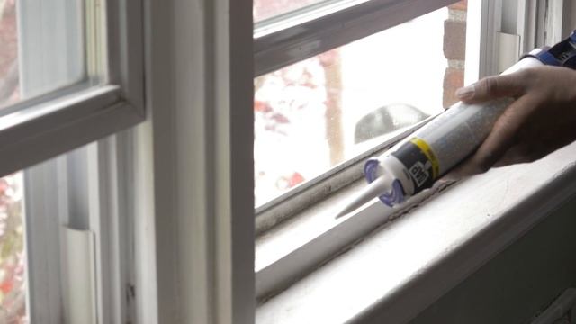 How to caulk your windows inside your house смотреть онлайн