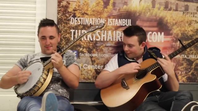 The Cracklin' Jacks - Live at dublin airport смотреть онлайн