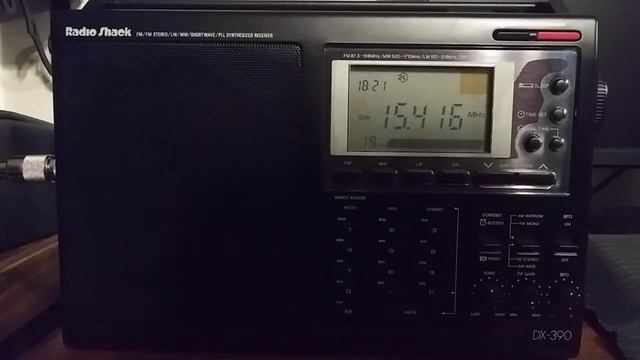 Flashback To The 90s. A Look At My Radio Shack DX-390. смотреть онлайн