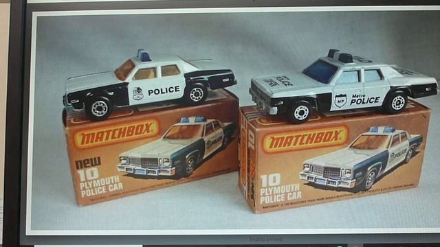 Matchbox Superfast MB10f Plymouth Police Car [Matchbox Picture Box Collection]
