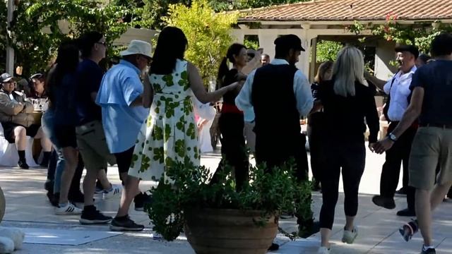 Greek traditional dancing with audience participation смотреть онлайн