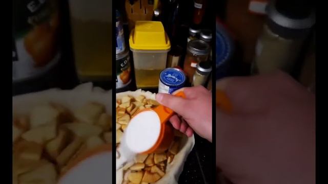 Apple Pie Tutorial - EASY and FUN! смотреть онлайн