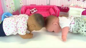 Зачем Бьянку и Машу Посадили в Манеж? Мультики Как Мама Куклы Пупсики 108мама тв