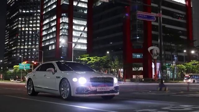Bentley W12 |Benz-Workshop "Ultra 4K" смотреть онлайн