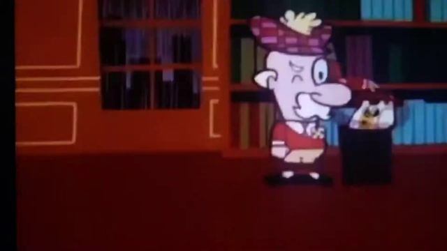 Funny mayor jumps out the window and lands in the mud смотреть онлайн