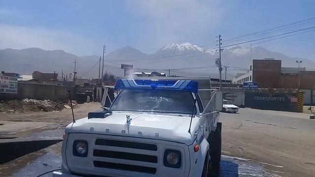 Volquete Dodge 500 lavado y engrase en Arequipa Perú смотреть онлайн
